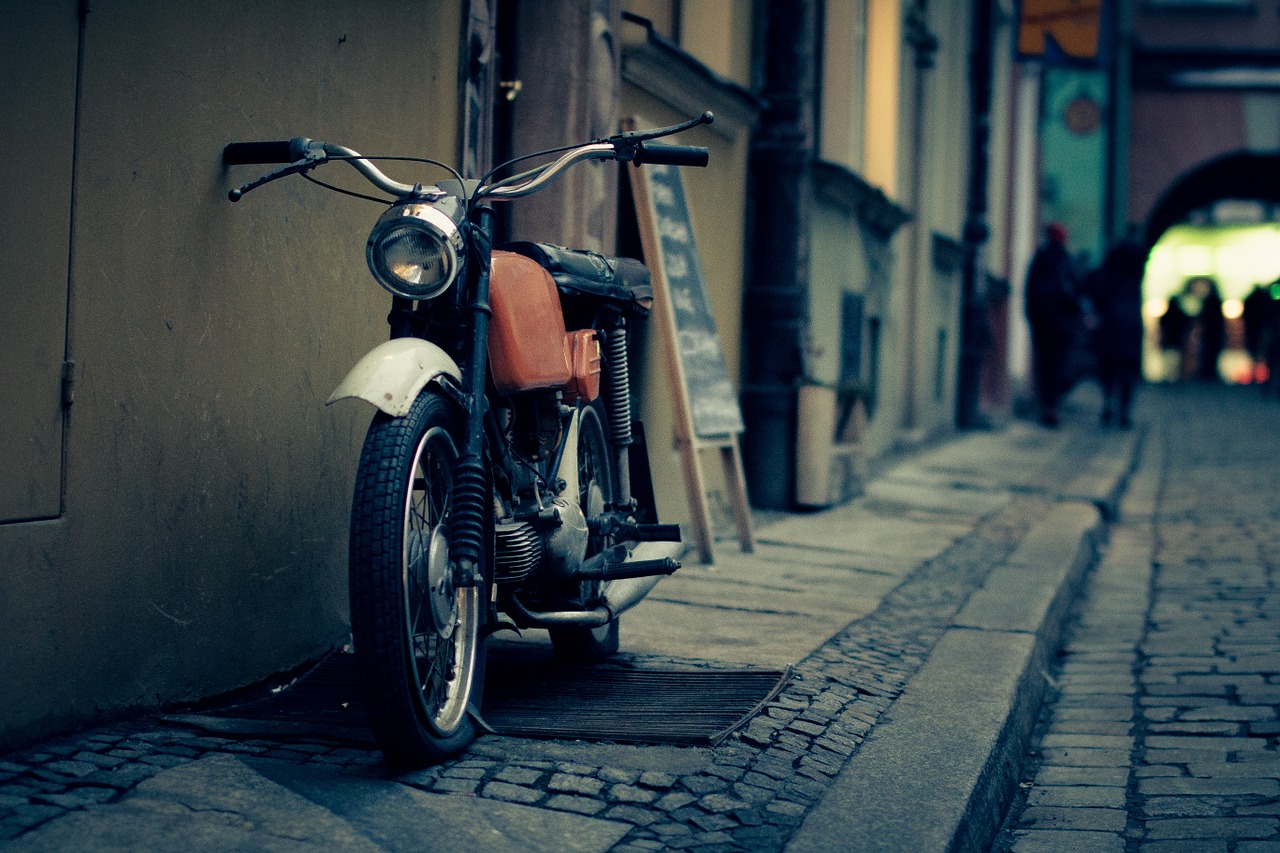 Renowacja starych motocykli – jak nadać im drugie życie?