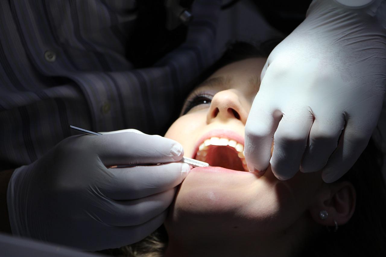 Jak wybrać odpowiedni gabinet stomatologiczny?